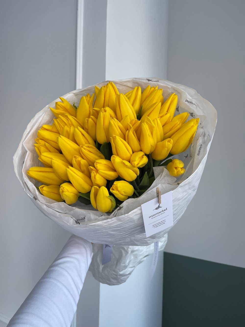 Букет из 51 желтого тюльпана