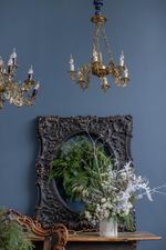 Композиция в бетонном кашпо белая