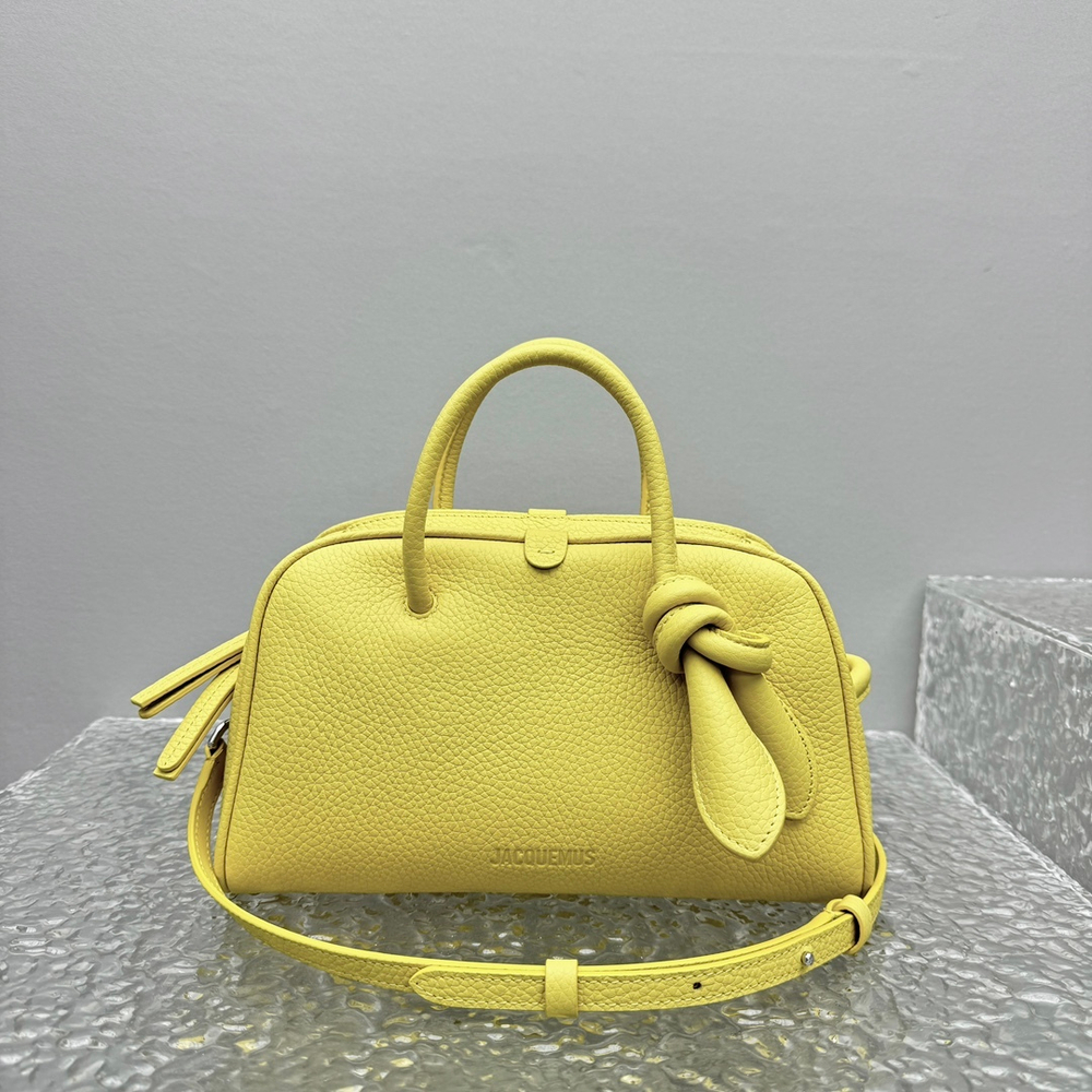 Jacquemus Small Turismo 26 cm