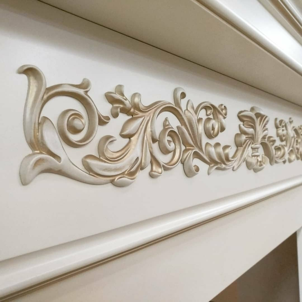 Электрокамин Royal Flame Sicilia Сицилия с золотой патиной с  электроочагом 110см, обогревом, ширина 1,5 метра