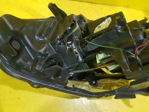 Битая Фара правая Nissan Qashqai J11 13-19 галоген