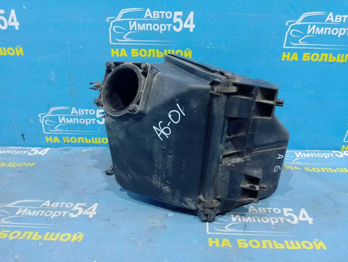 Корпус воздушного фильтра AUDI A6 1999