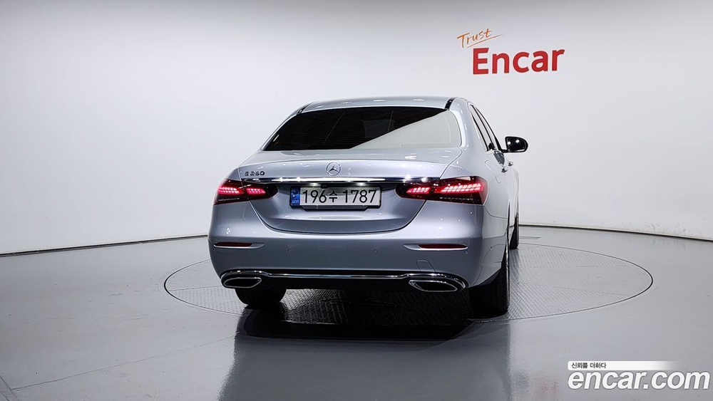 Mercedes-Benz E-Class W213 E250 Exclusive (11.2021)