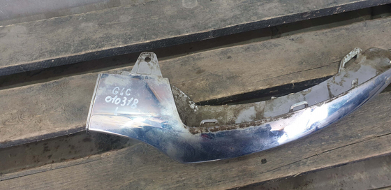 Накладка переднего бампера Mercedes GLE (C292) 15-21 Б/У Оригинал A2928850300