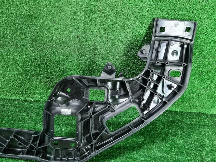 Телевизор Jaguar I-PACE (2018-н.в.)