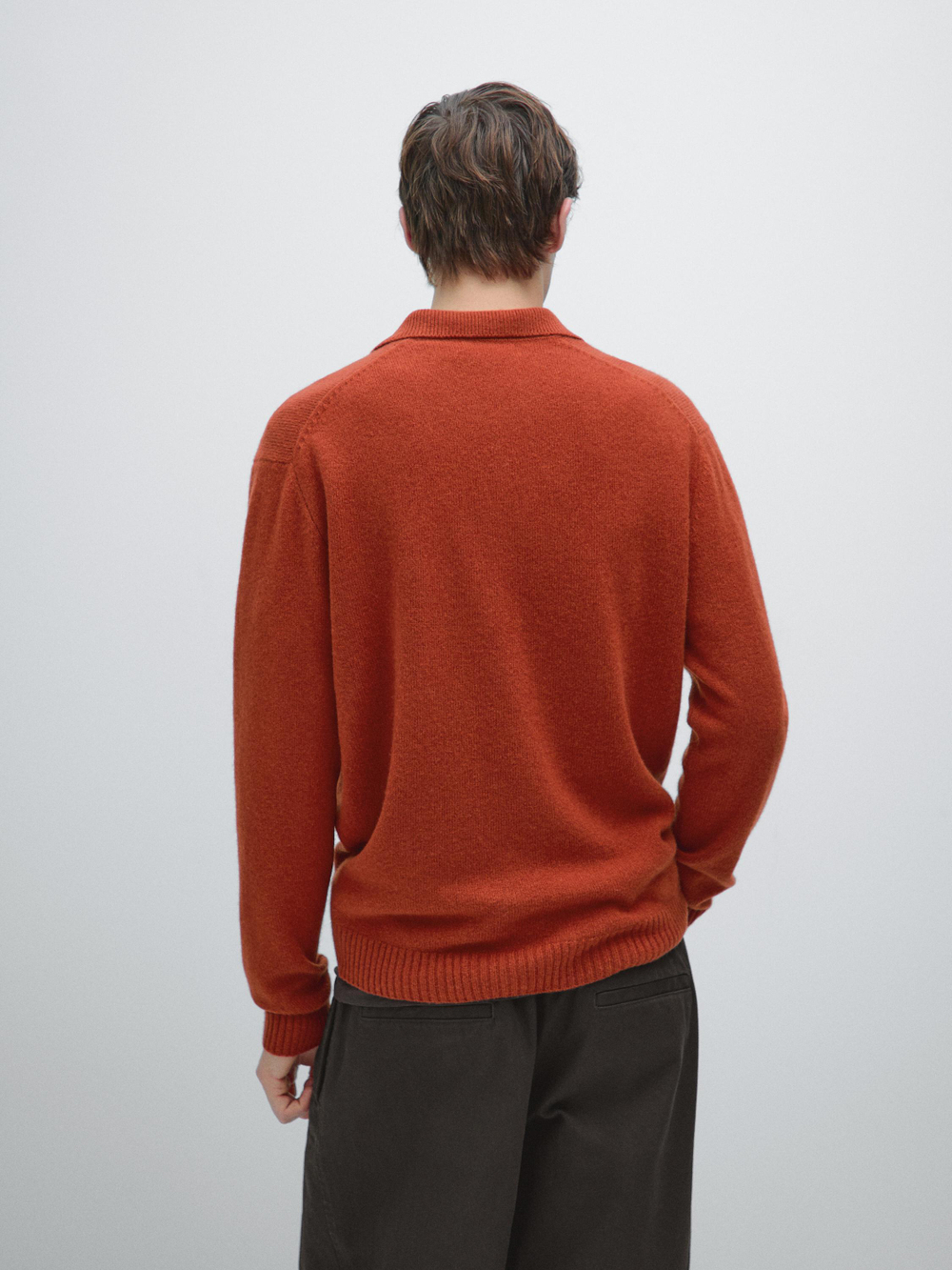 Massimo Dutti Свитер поло из смесовой шерсти с V-образным вырезом, мандариновый