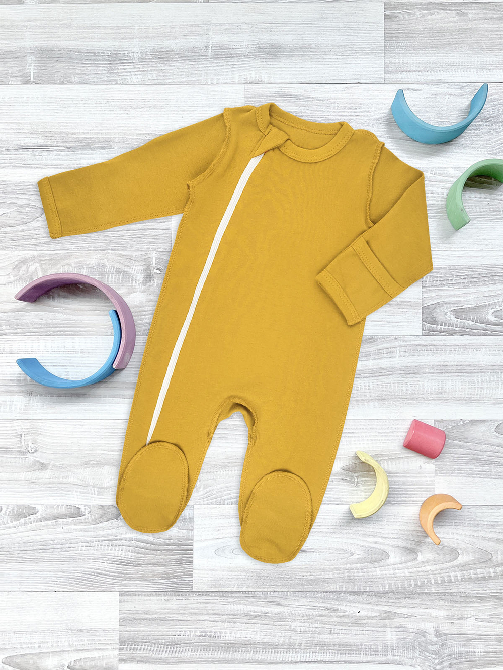 Комбинезон Mjölk Sleep and Play Mustard, швы наружу