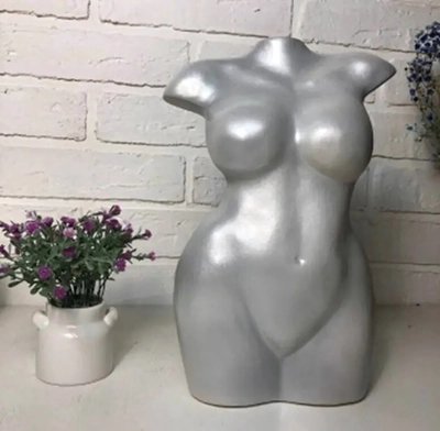 Ваза-статуэтка из гипса настольная «Силуэт» 30см жемчуг