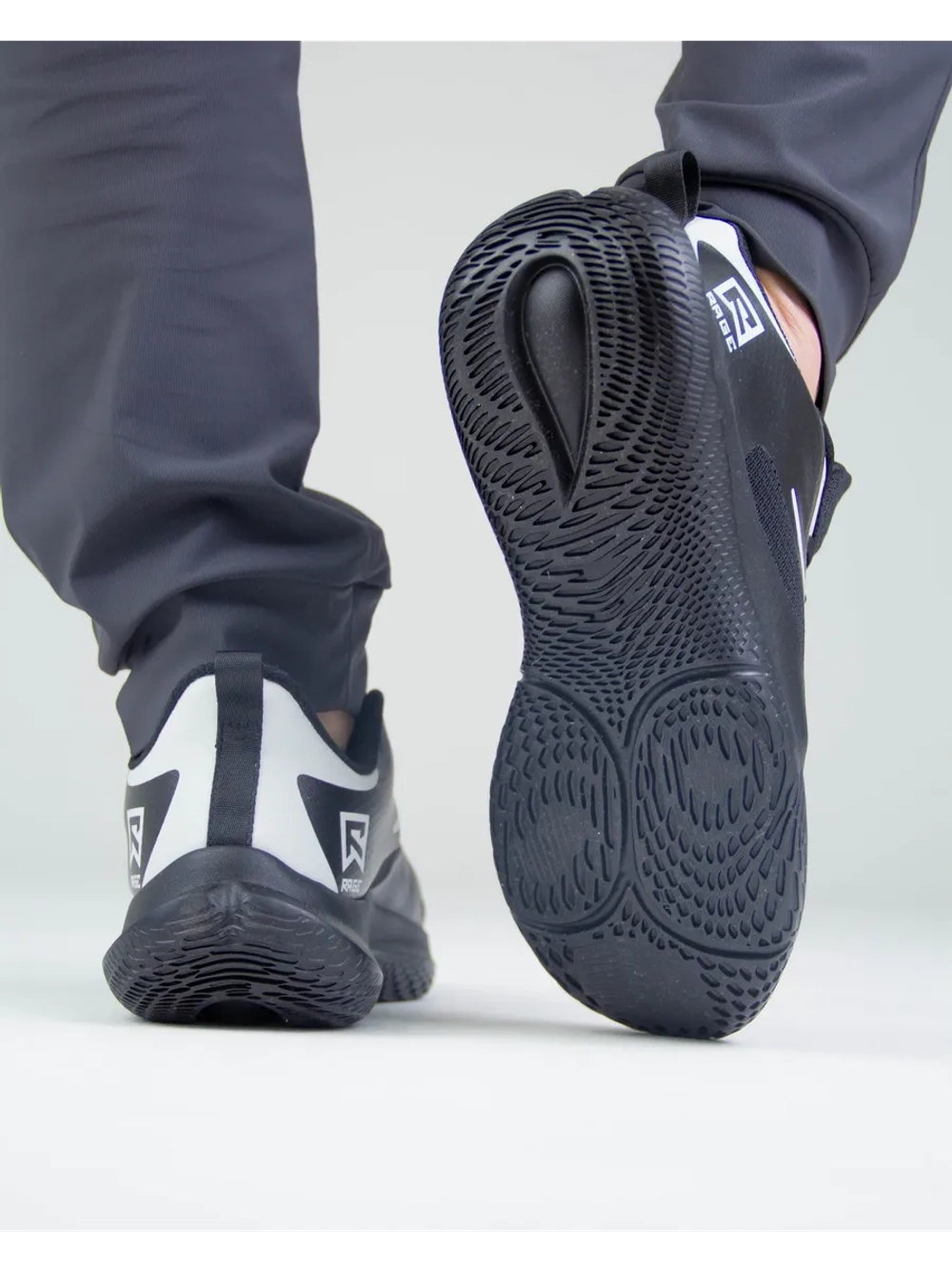 Сетчатые дышащие кроссовки с двойной амортизацией