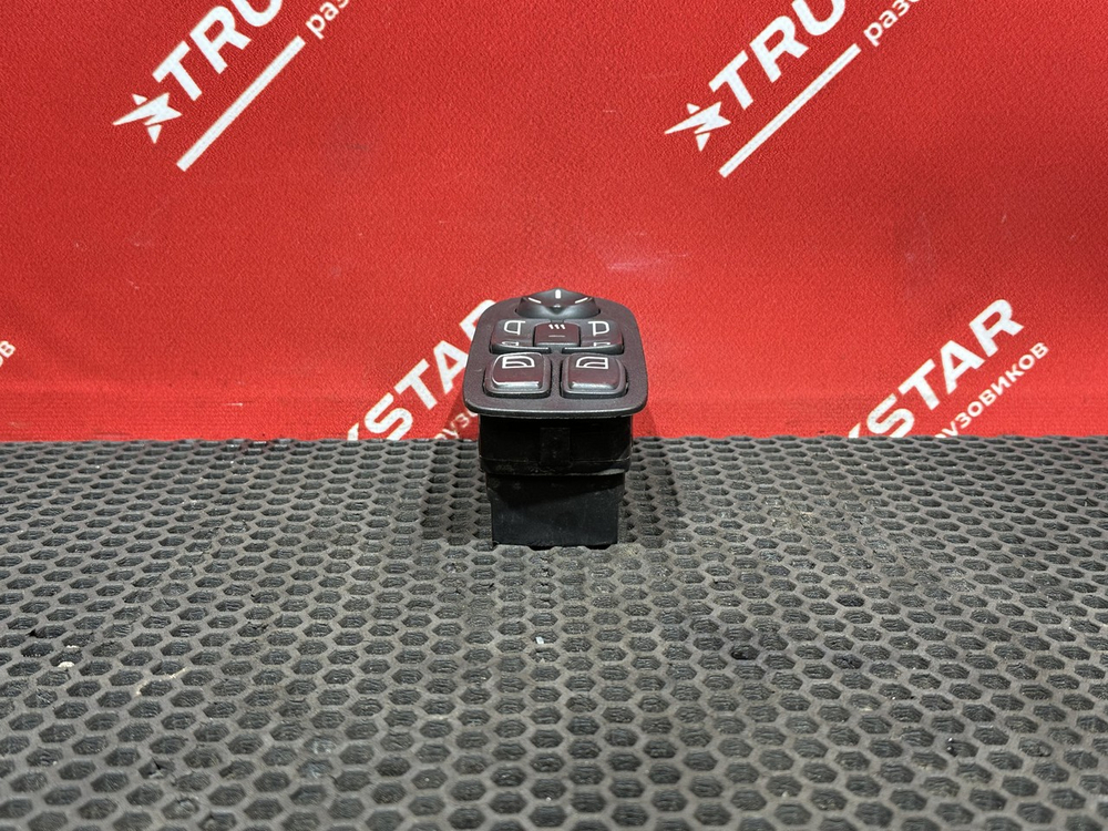 Блок управления стеклоподъемниками 2018г