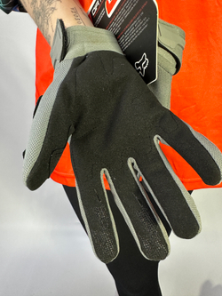 Перчатки FOX