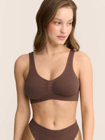 Бесшовный топ с V-образным вырезом