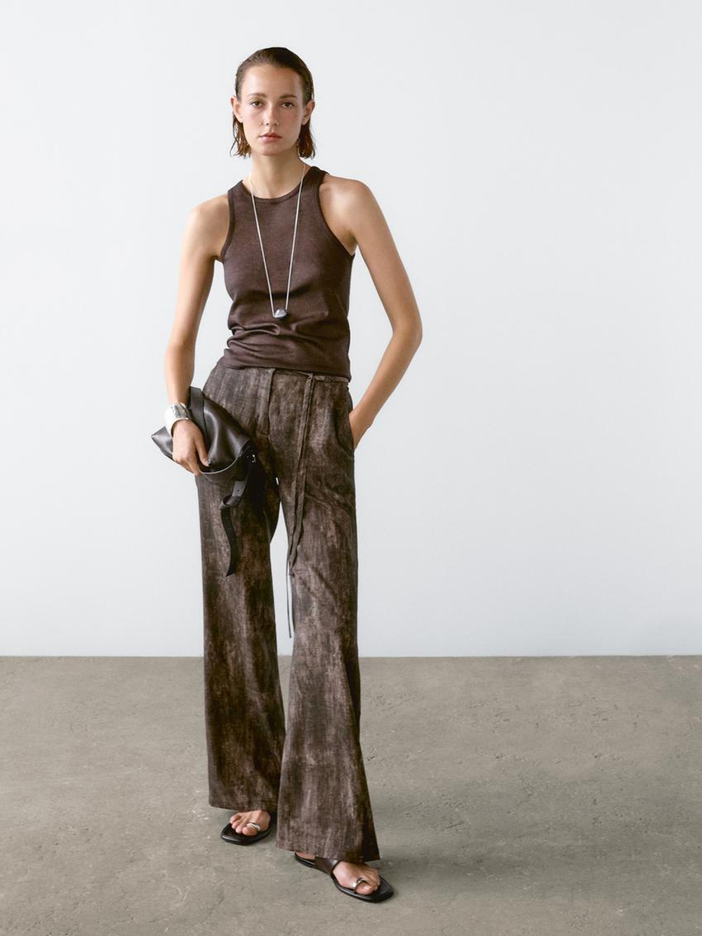 Massimo Dutti Топ с круглым вырезом и блестящей отделкой, коричневый