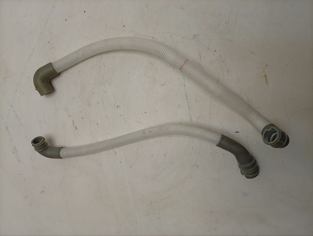 RST703DW кт18 Шланги рециркуляционного насоса для стиральной машины Hotpoint-Ariston б/у