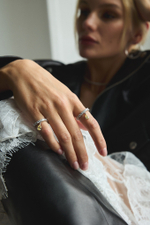 Кольцо с подвеской желтой каплей