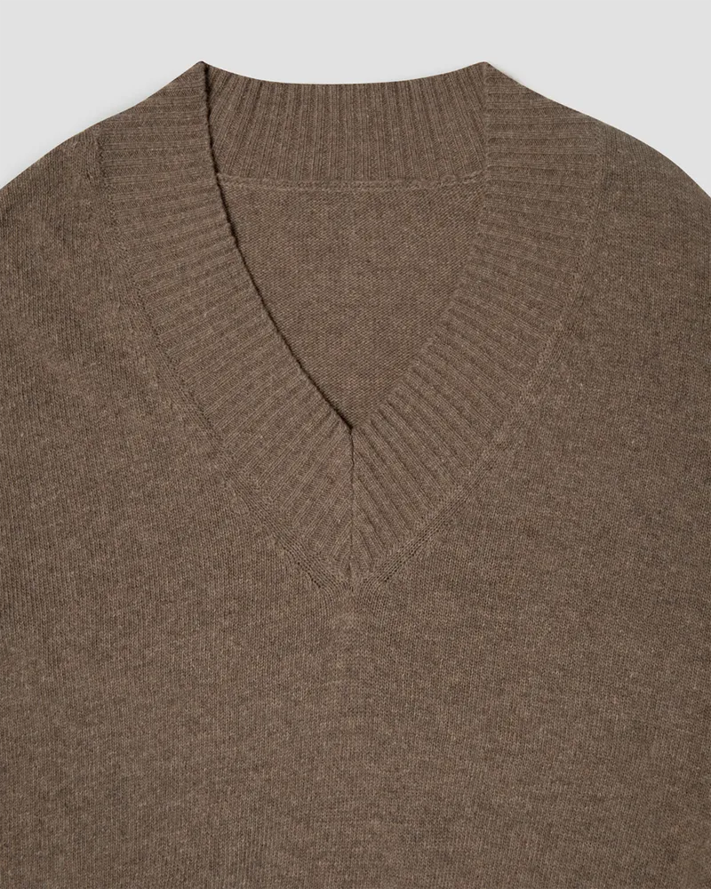 Свободный джемпер из шерсти песочный