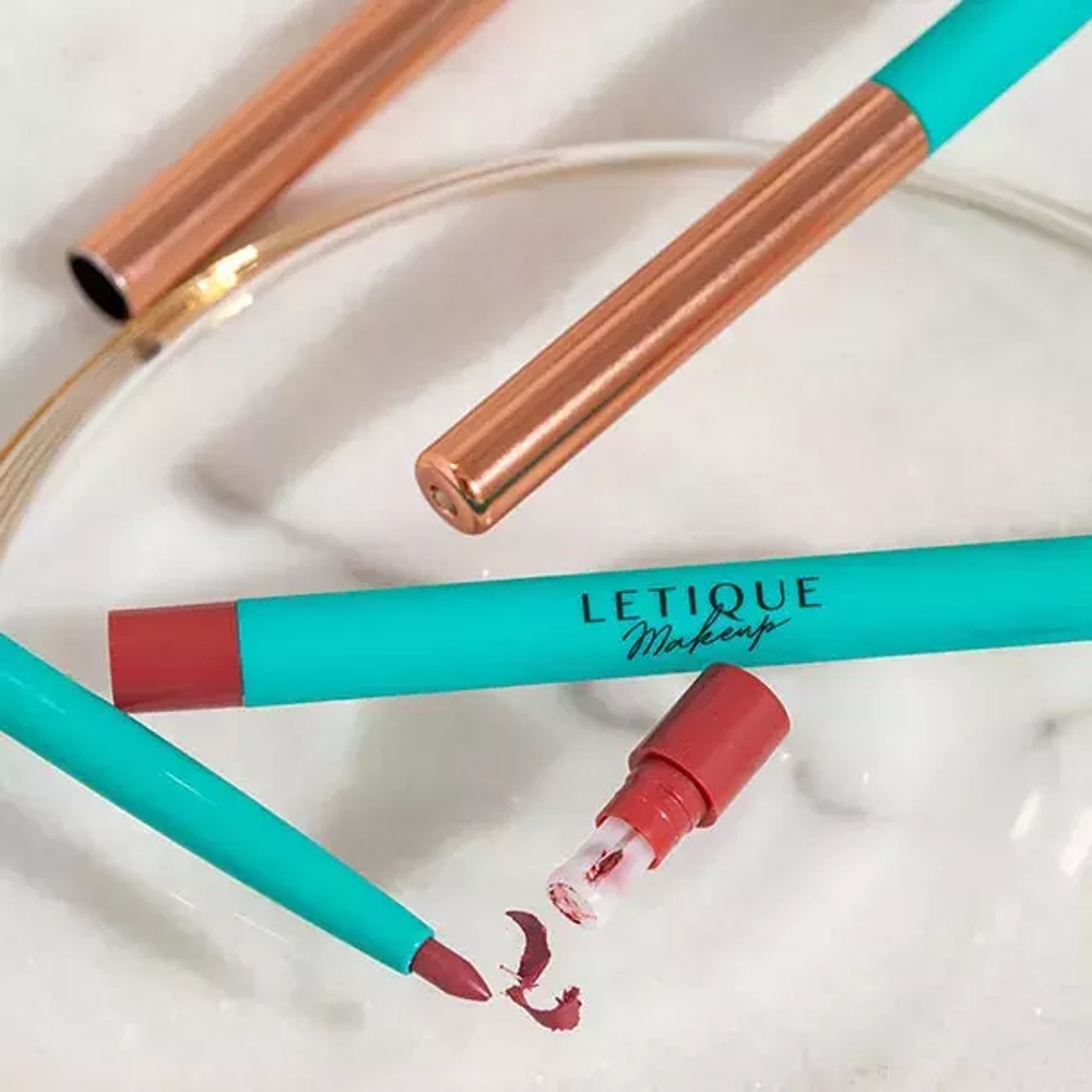 Карандаш для губ LIP LINER