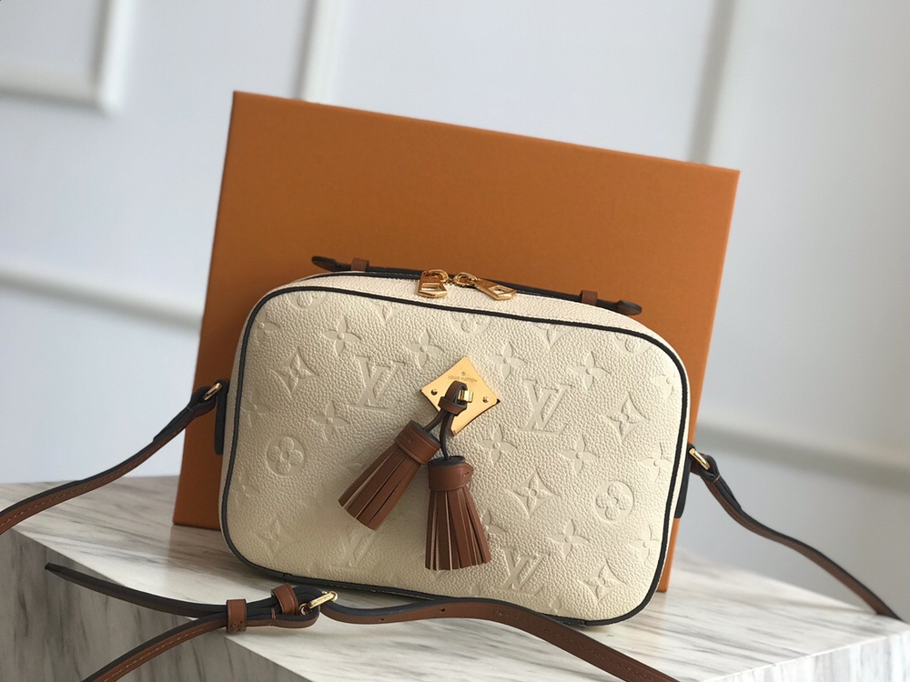 Louis Vuitton Saintonge