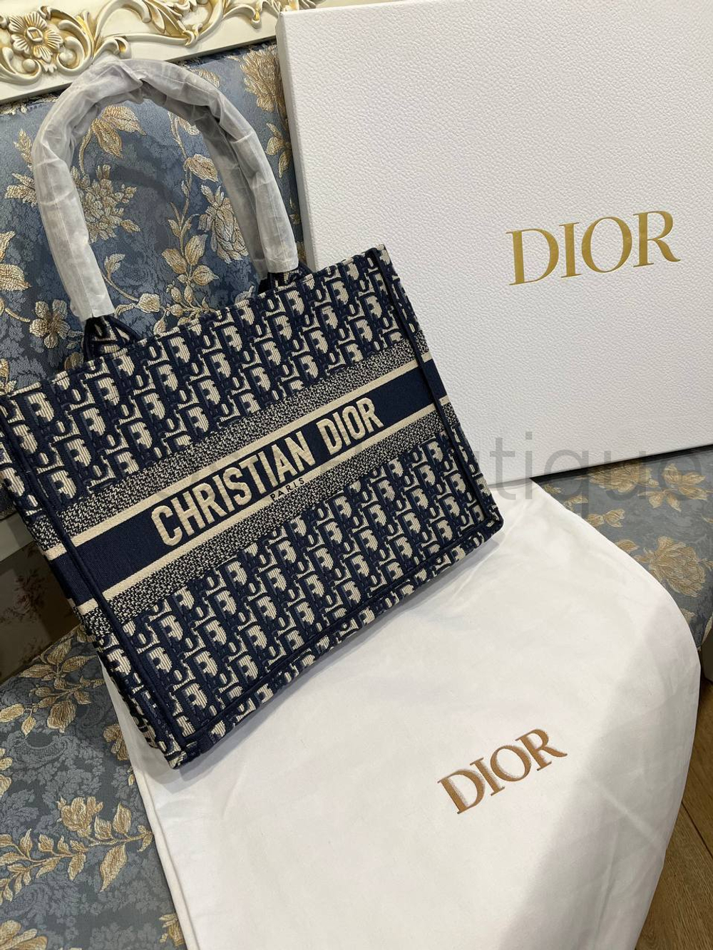 Женская сумка Dior Book Tote синего цвета