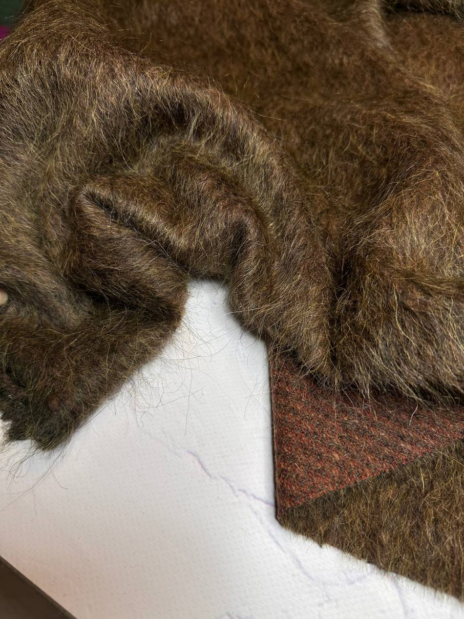 Пальтовая ворсовая меланжевая шерсть с сури альпакой (Bottega Veneta, 70%сури альпака/30%шерсть, Темный мускат, 152, 349 гр/м2)