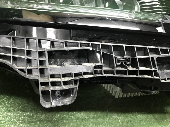 Фара правая Range Rover Sport 3 (2022-н.в.) LED