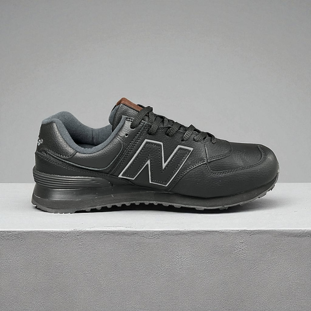 New Balance 574 • Ultra Black