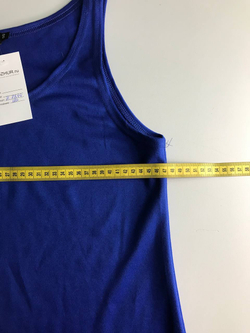 Платье Lucky Move практичное, визуально на 50 размер