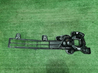 Накладка ПТФ правая Toyota Land Cruiser 200 15-21