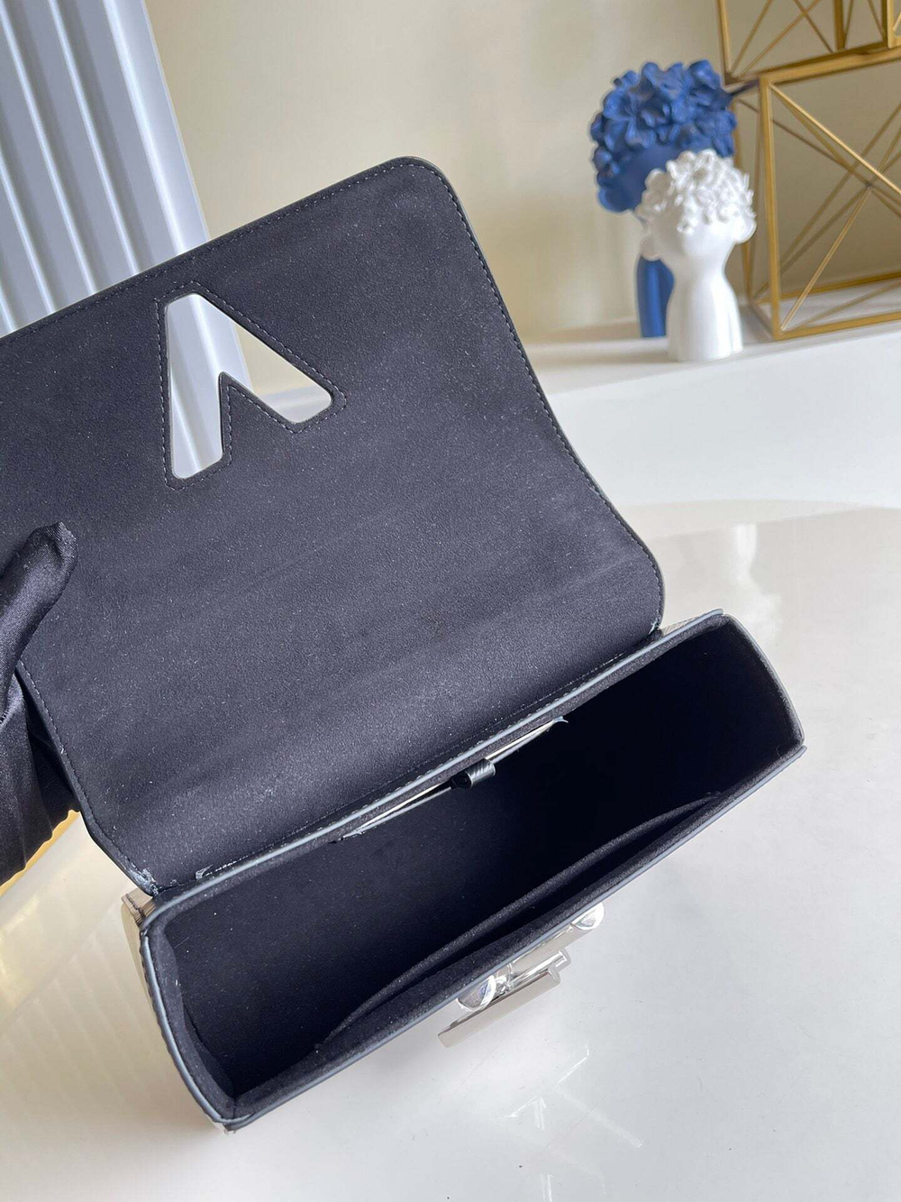 Louis Vuitton Twist MM