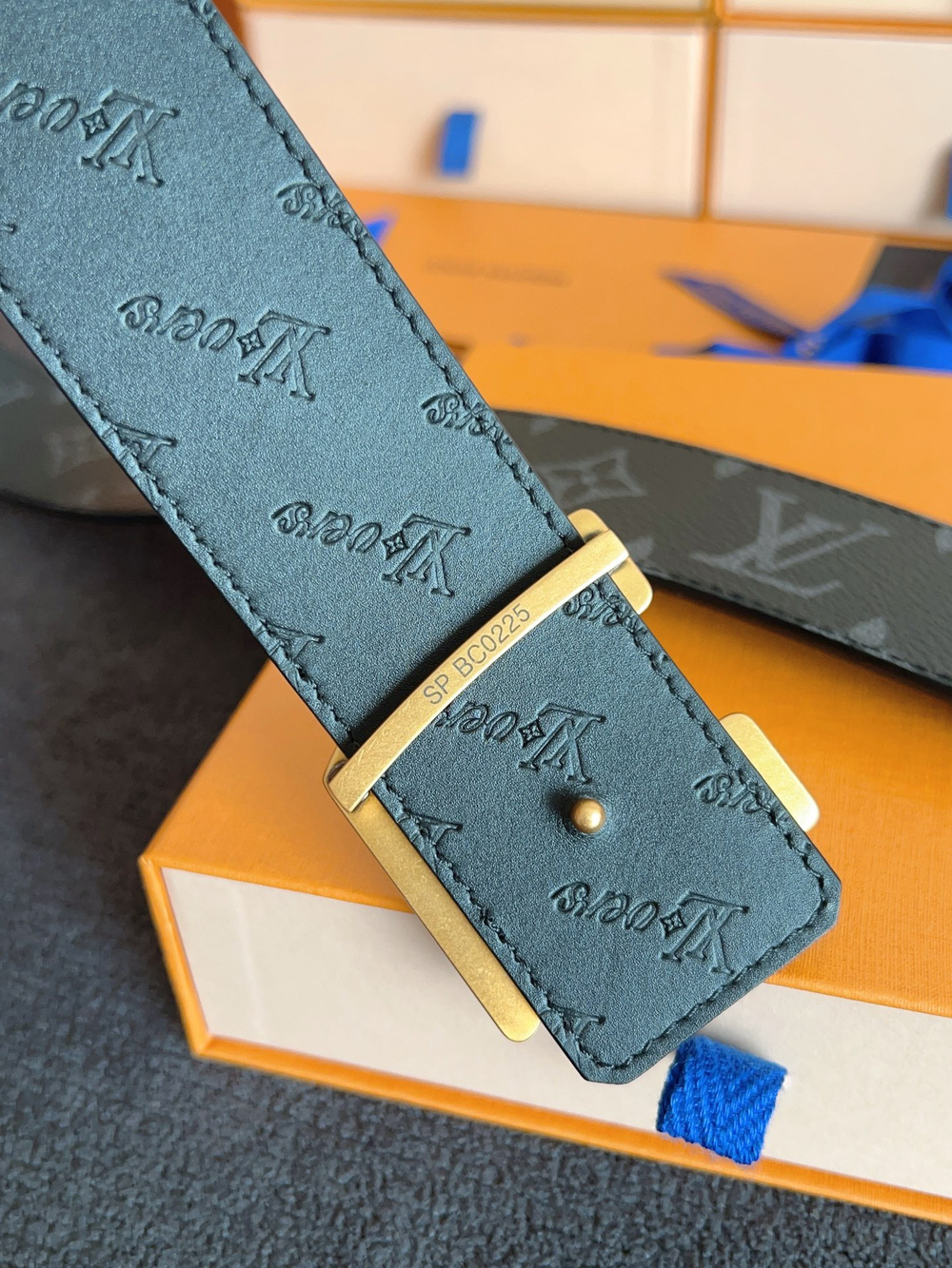 Ремень классический из натуральной кожи