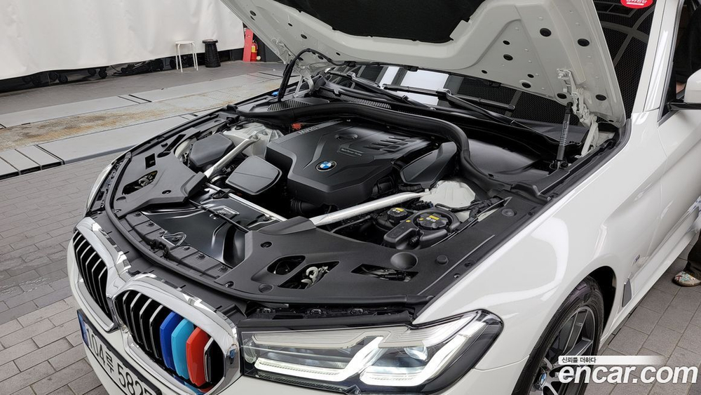 BMW 5 Series (G30) 520i M Sports (09.2022)
