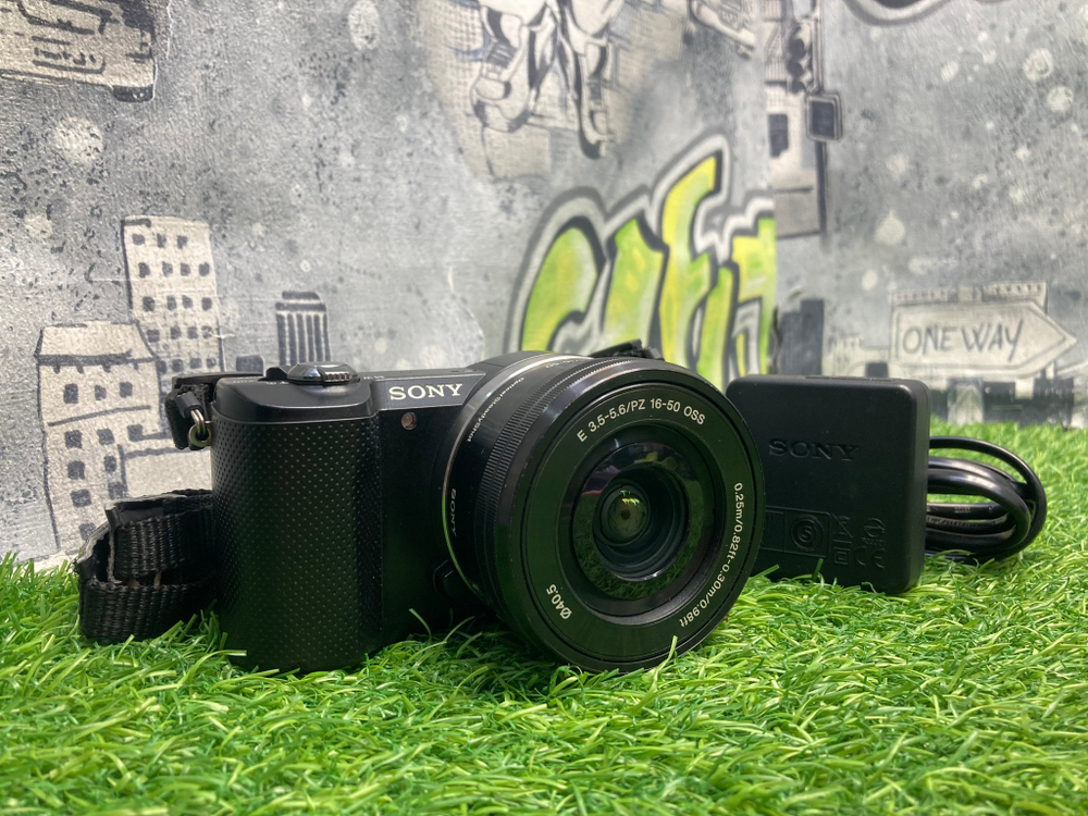 Sony A5000 kit E PZ 16–50mm 8.500 кадров