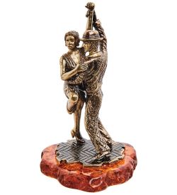 Народные промыслы AM-3125 Фигурка «Парочка Ча-ча-ча» (латунь, янтарь)