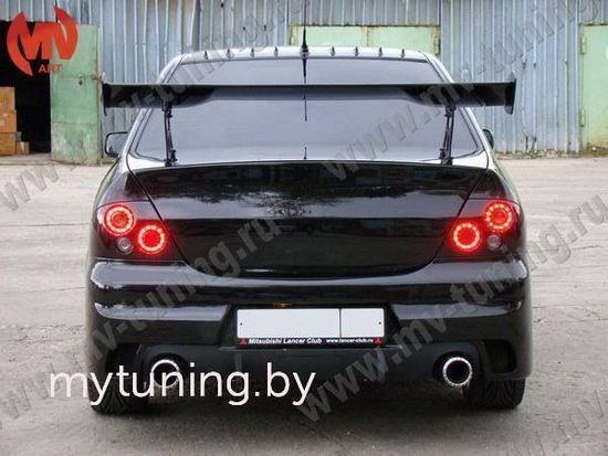 Задний бампер в стиле INGS Extreem для Mitsubishi Lancer 9 (под двойной выхлоп)