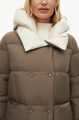 Длинный двусторонний коричнево-белый пуховик