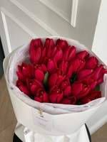 Букет из 25 красных тюльпанов