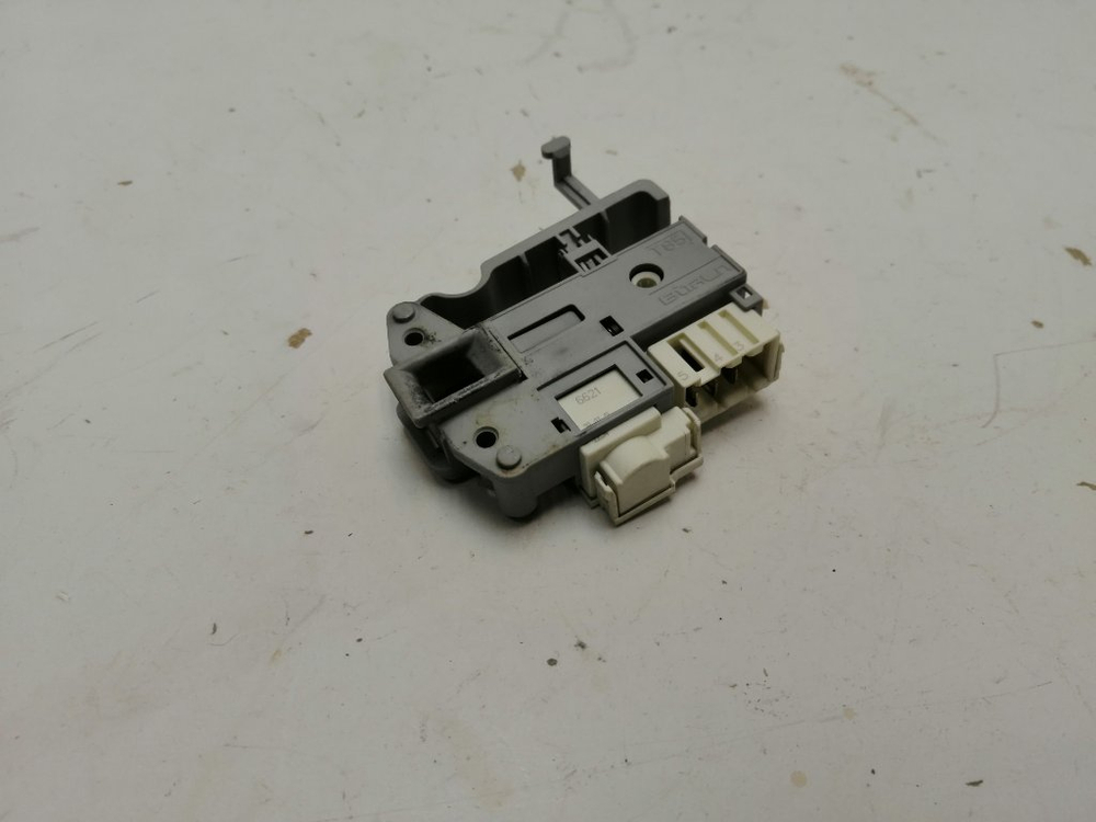 WMSG608 кт105 Блокировка люка для стиральной машины Hotpoint-Ariston WMSG608 б/у