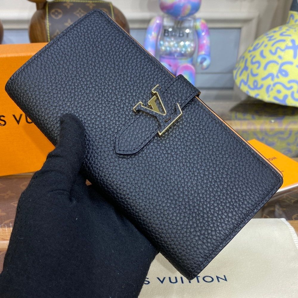 Louis Vuitton Vertical Wallet