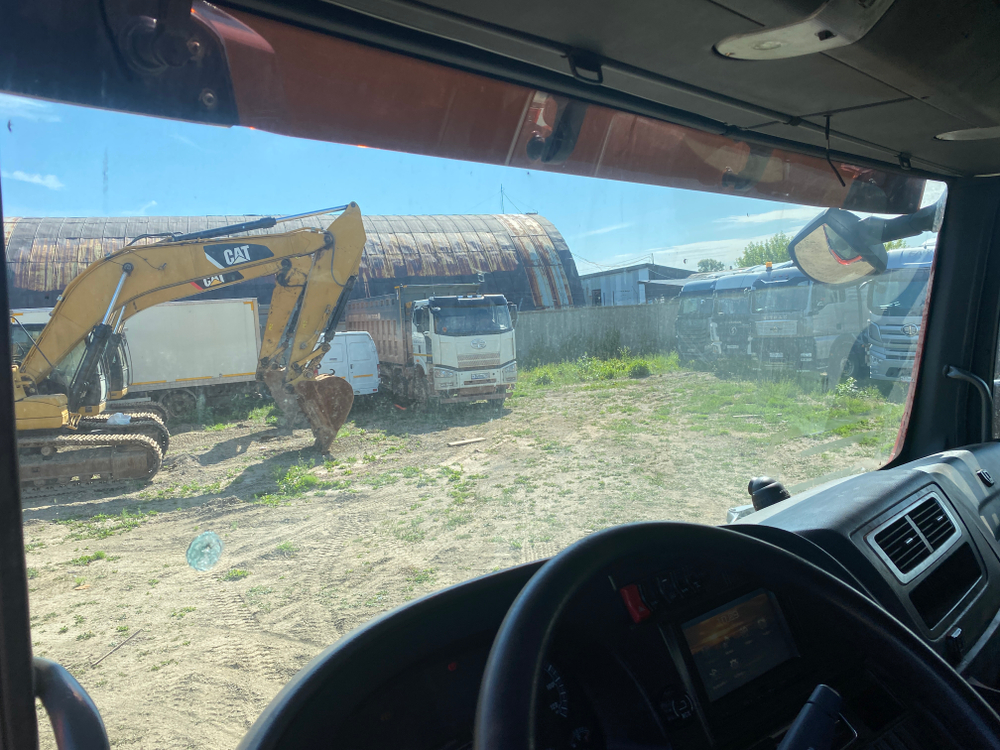 SITRAK C7H 6x4 Седельный тягач ZZ4256V364HE (Дизельный, 12,4 л, 540 л.с., МТ)