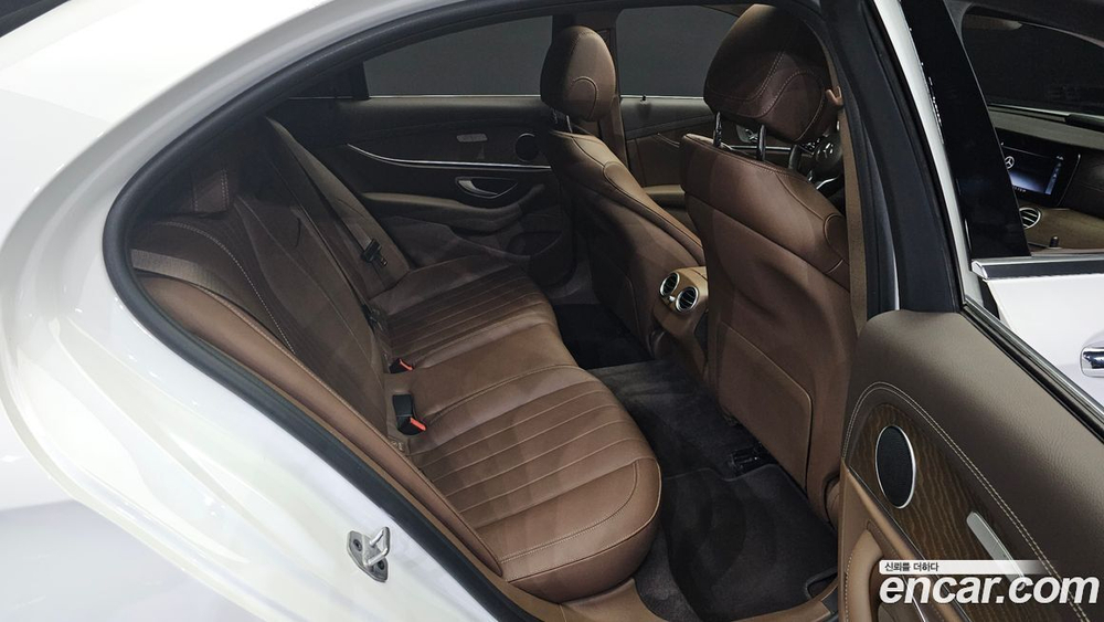Mercedes-Benz E-Class W213 E220d 4MATIC Exclusive (06.2020)