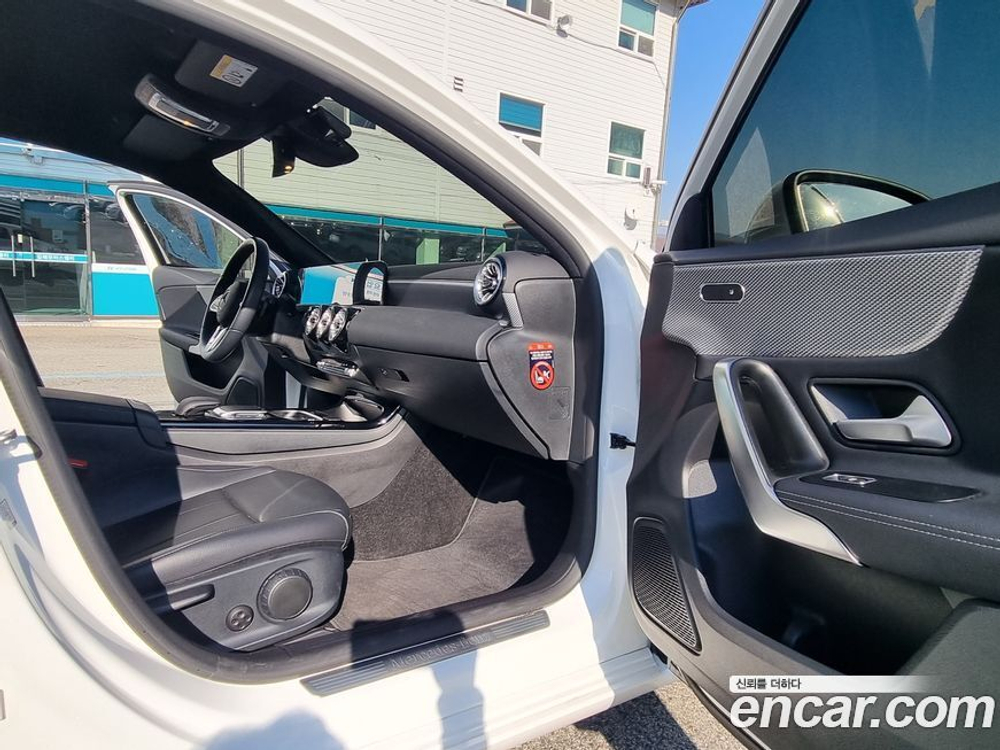 Mercedes-Benz A-Class W177 A220 Hatchback (12.2022)