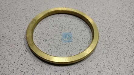 Кольцо уплотнительное упорного подшипника 240-1005600