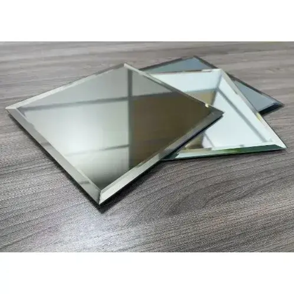 Зеркальная плитка с фацетом 20 х 20 см