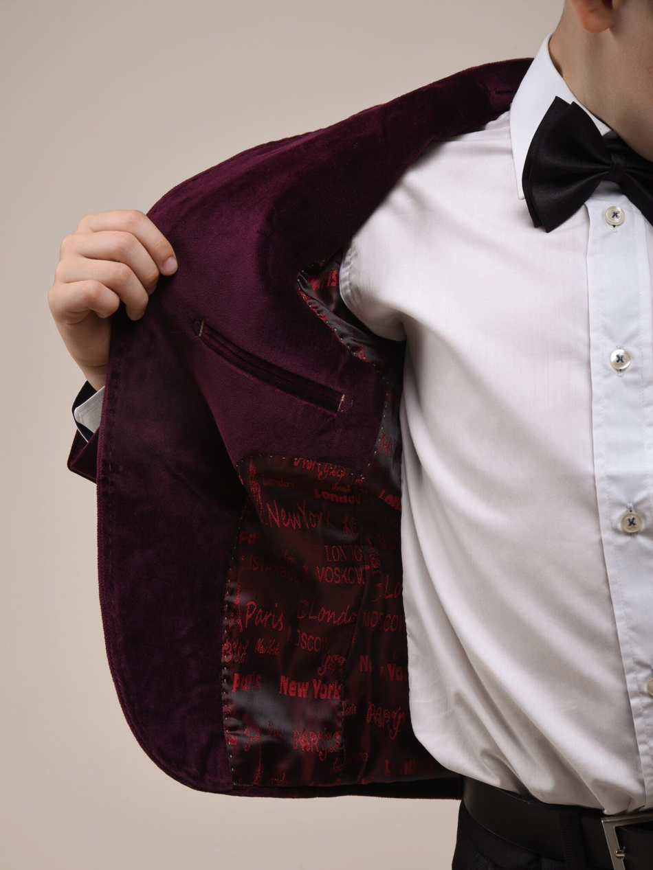 Пиджак для мальчика из бархата