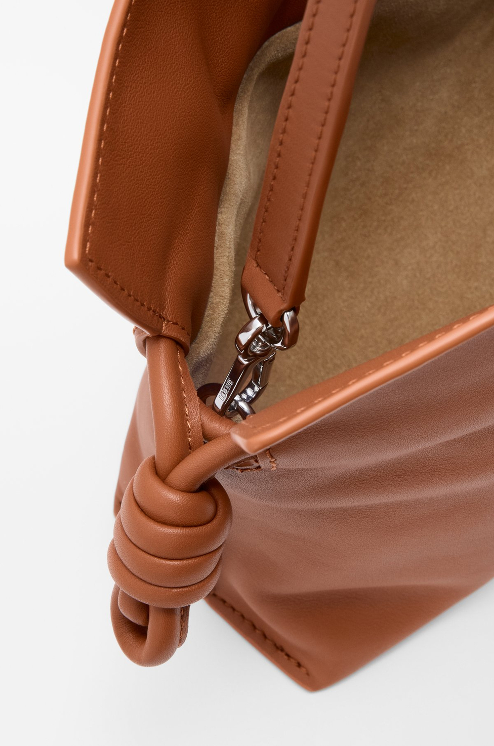 Loewe Мини-клатч Flamenco из телячьей кожи наппа, рыжевато-коричневый