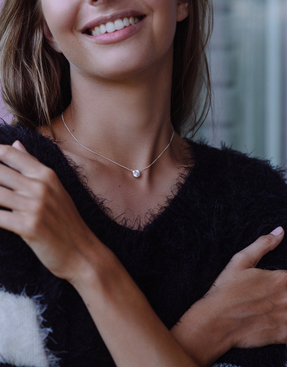 Колье «Капля» с белым цирконом