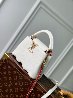 Louis Vuitton Capucines Mini