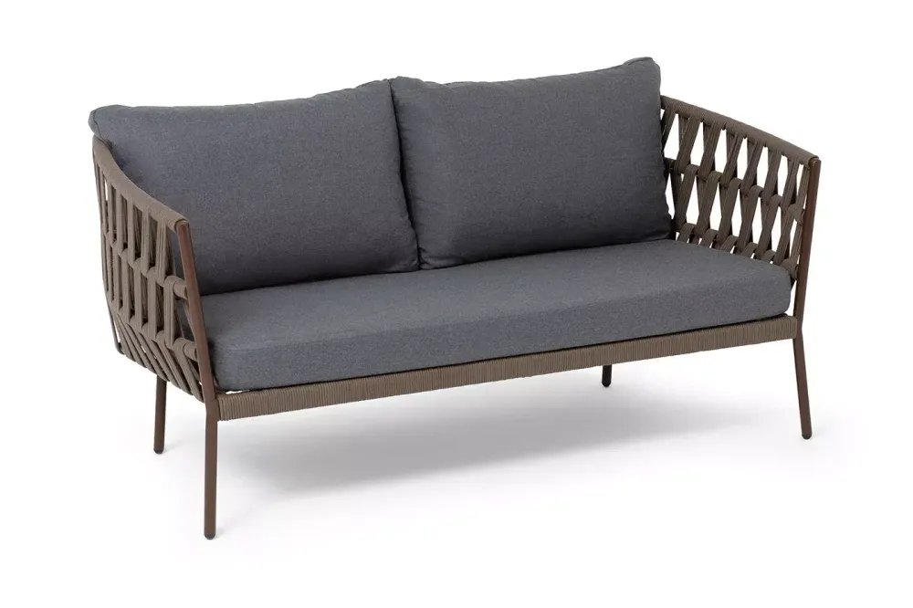 "Диего" диван 2-местный плетеный из роупа, каркас алюминий коричневый (RAL8016) муар, роуп коричневый круглый, ткань темно-серая 027