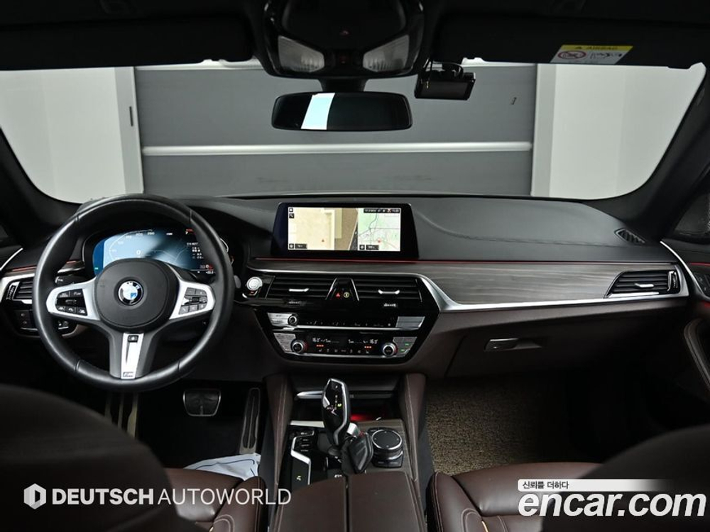 BMW 5 Series (G30) 520i M Sports (08.2020)