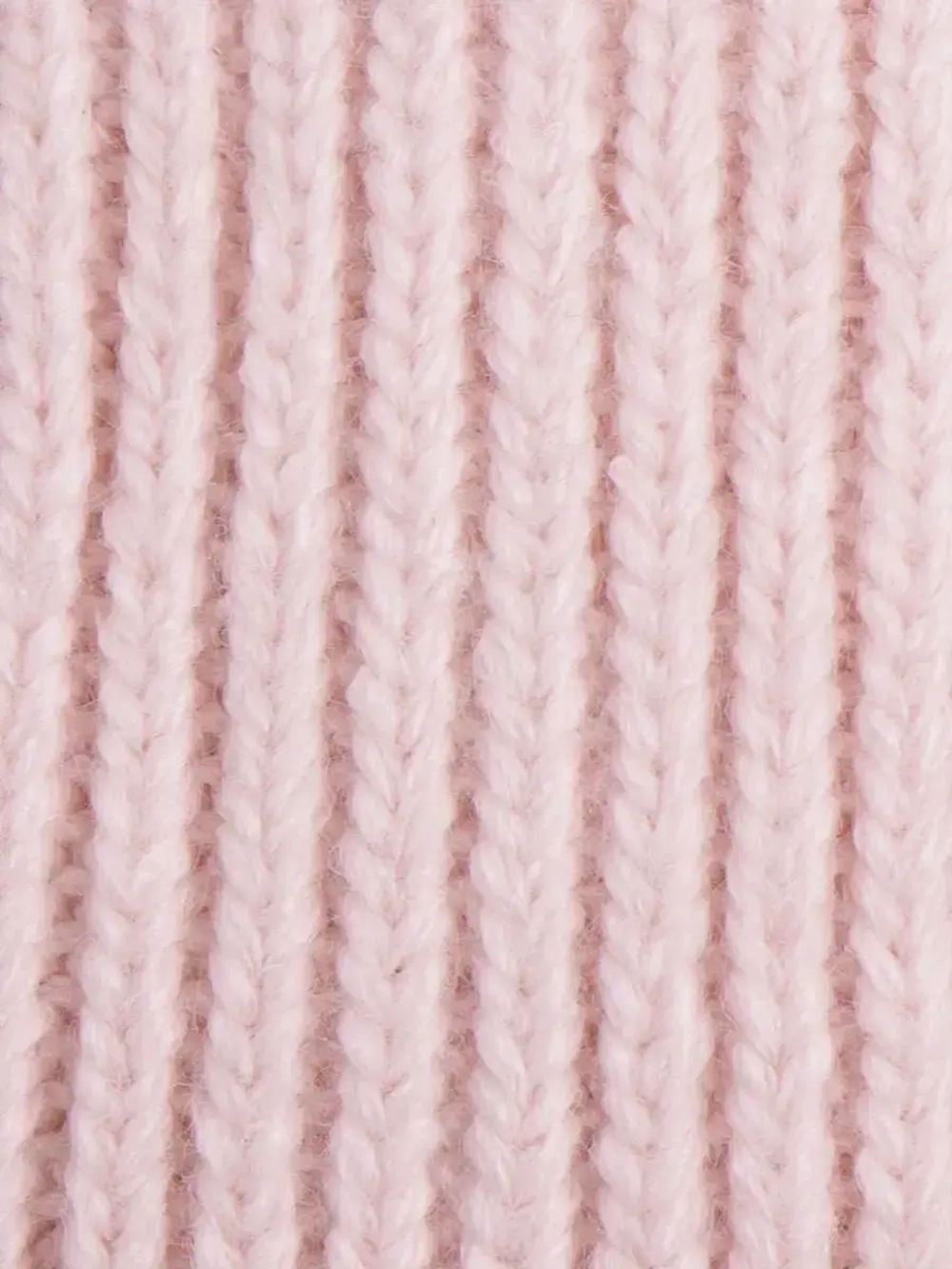 Шапка вязаная демисезонная с ушками